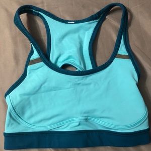 Mint Green lululemon sports bra